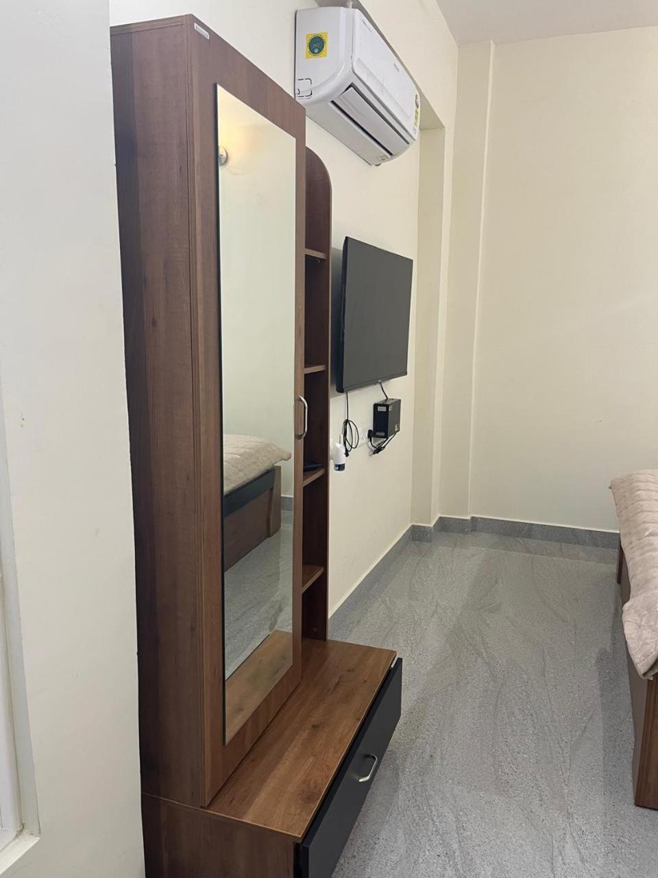 Penthouse Apartment มทุราย ภายนอก รูปภาพ